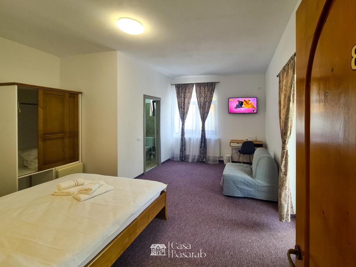 Casa Basarab Guest house Calimanesti